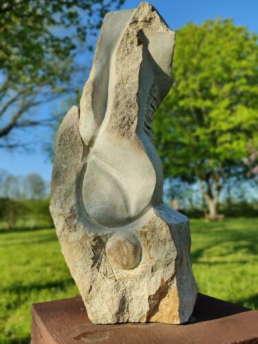 Hudôr-2016-Pierre de Grès de Courgeoust-H.51,5 x L.21 x Prof.10cms