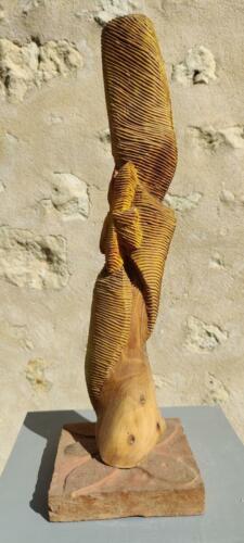 Sans Titre -2012- Noyer, patiné, teinté sur socle de terre cuite - H.45 cm Socle 13 x 13,5 cm